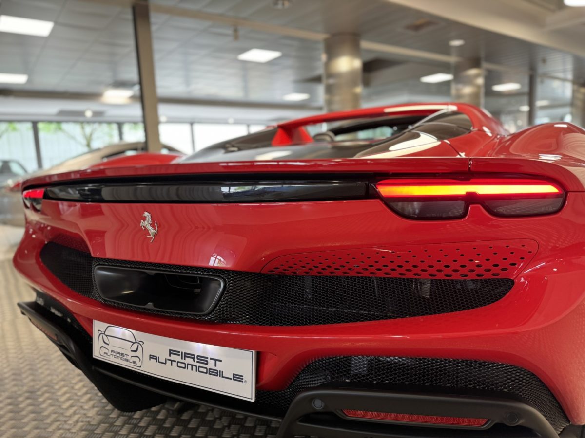 2023 FERRARI 296 GTS 3L0 V6 830CV Hybride