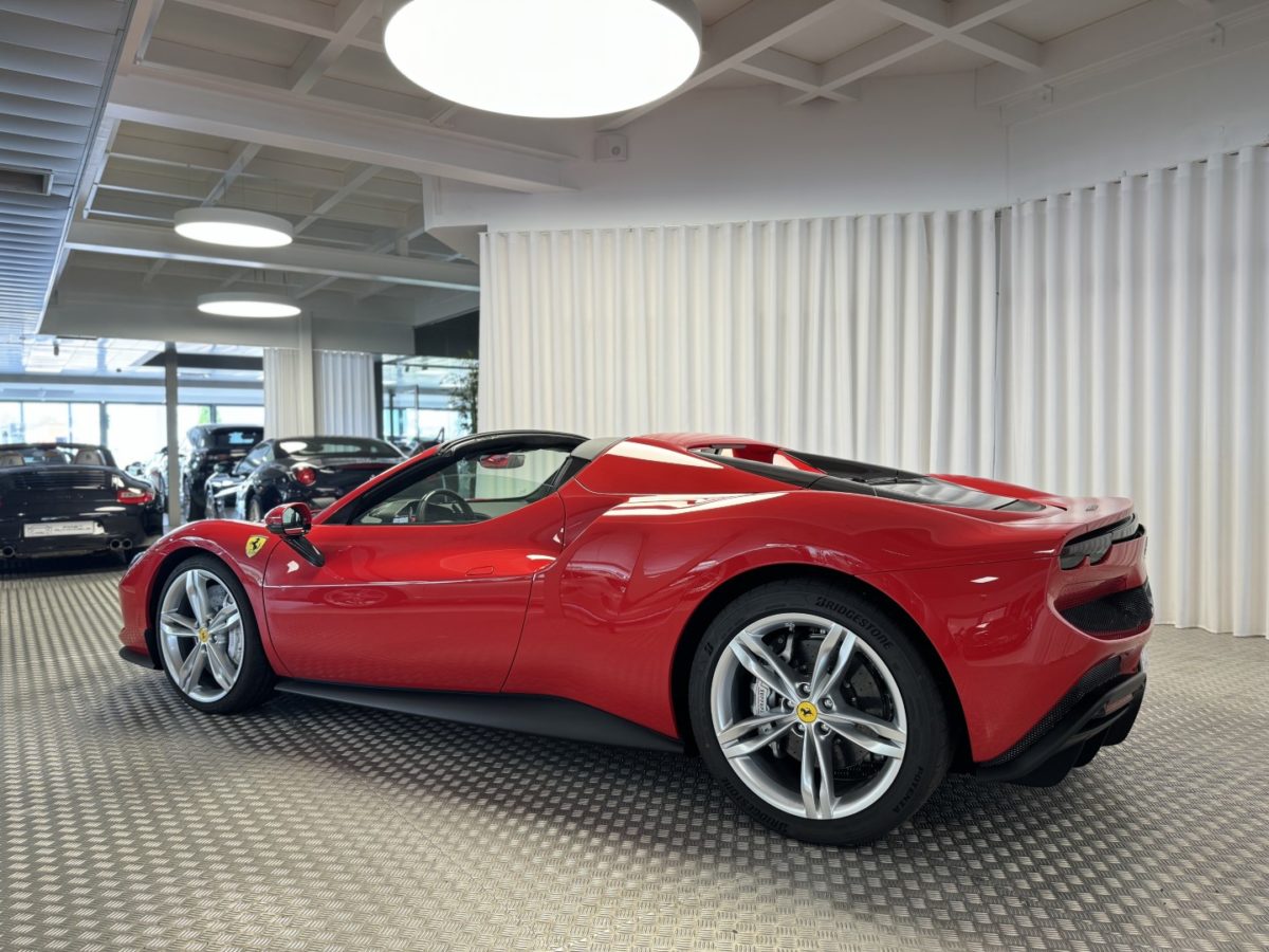 2023 FERRARI 296 GTS 3L0 V6 830CV Hybride