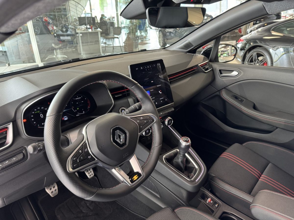 2023 Renault CLIO V RS LINE 1L3 TCE 140CV