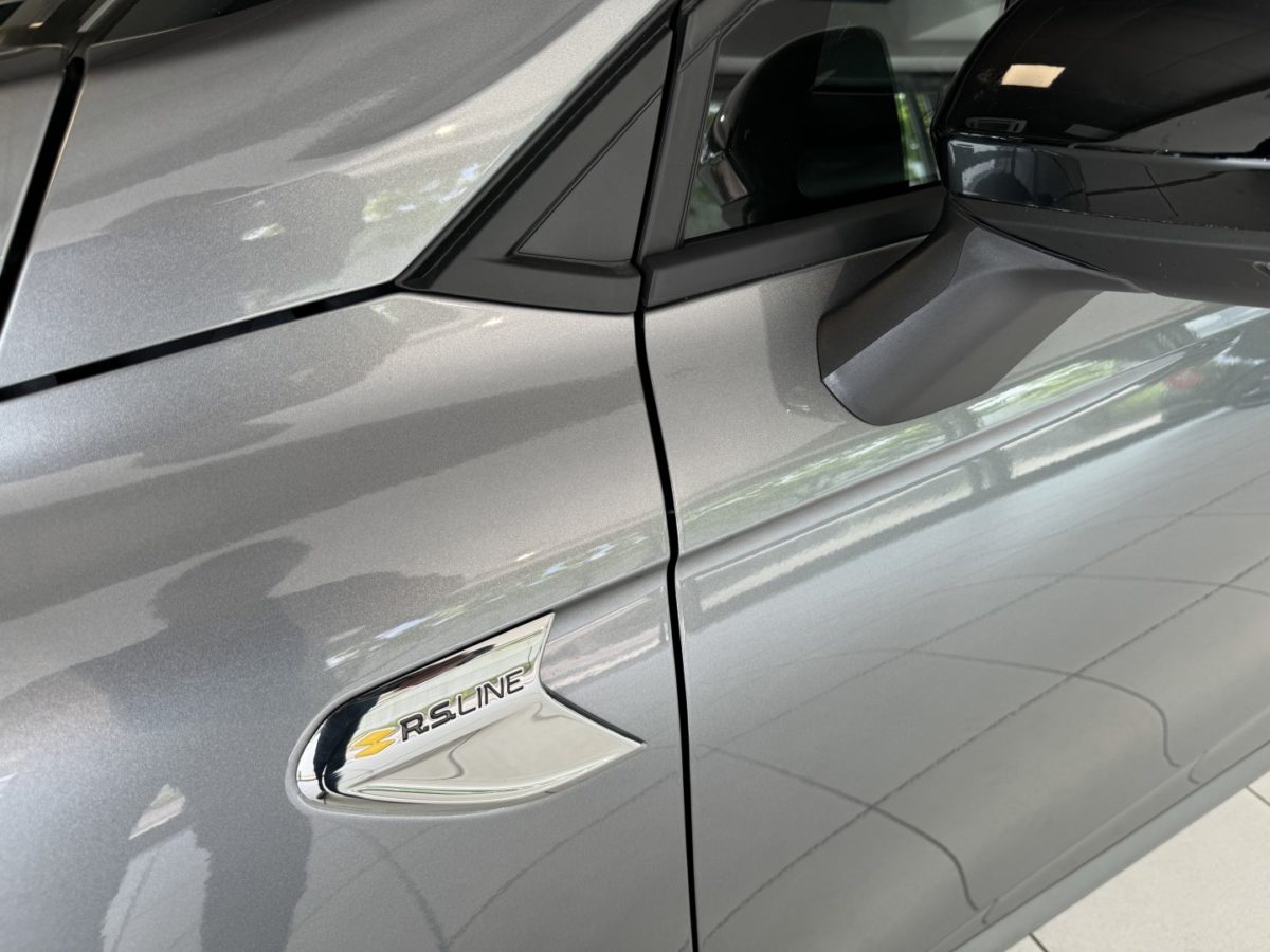 2023 Renault CLIO V RS LINE 1L3 TCE 140CV