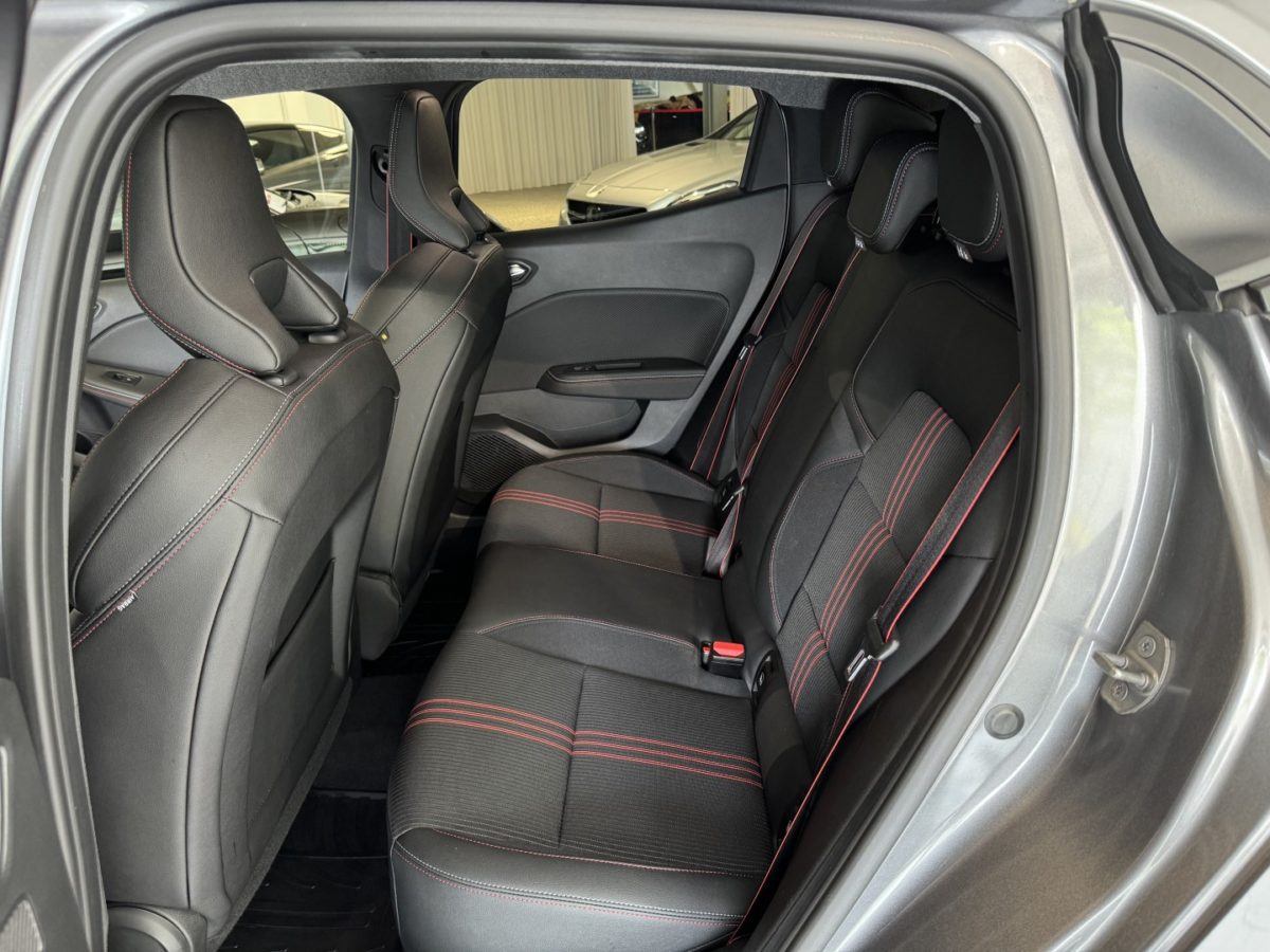 2023 Renault CLIO V RS LINE 1L3 TCE 140CV