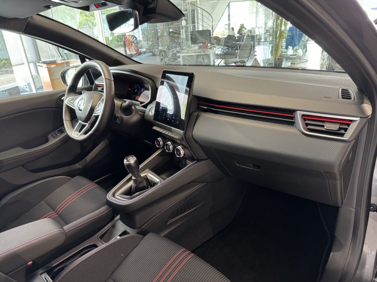 2023 Renault CLIO V RS LINE 1L3 TCE 140CV