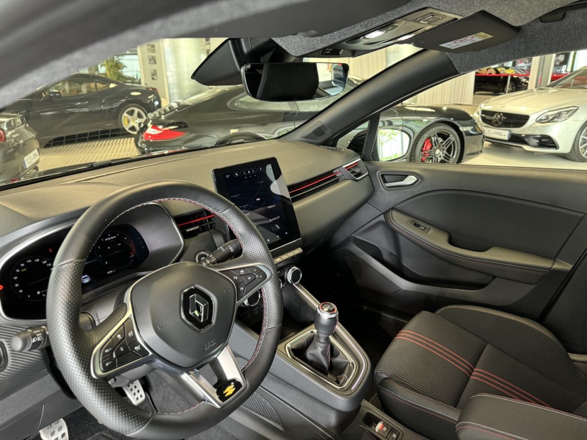 2023 Renault CLIO V RS LINE 1L3 TCE 140CV