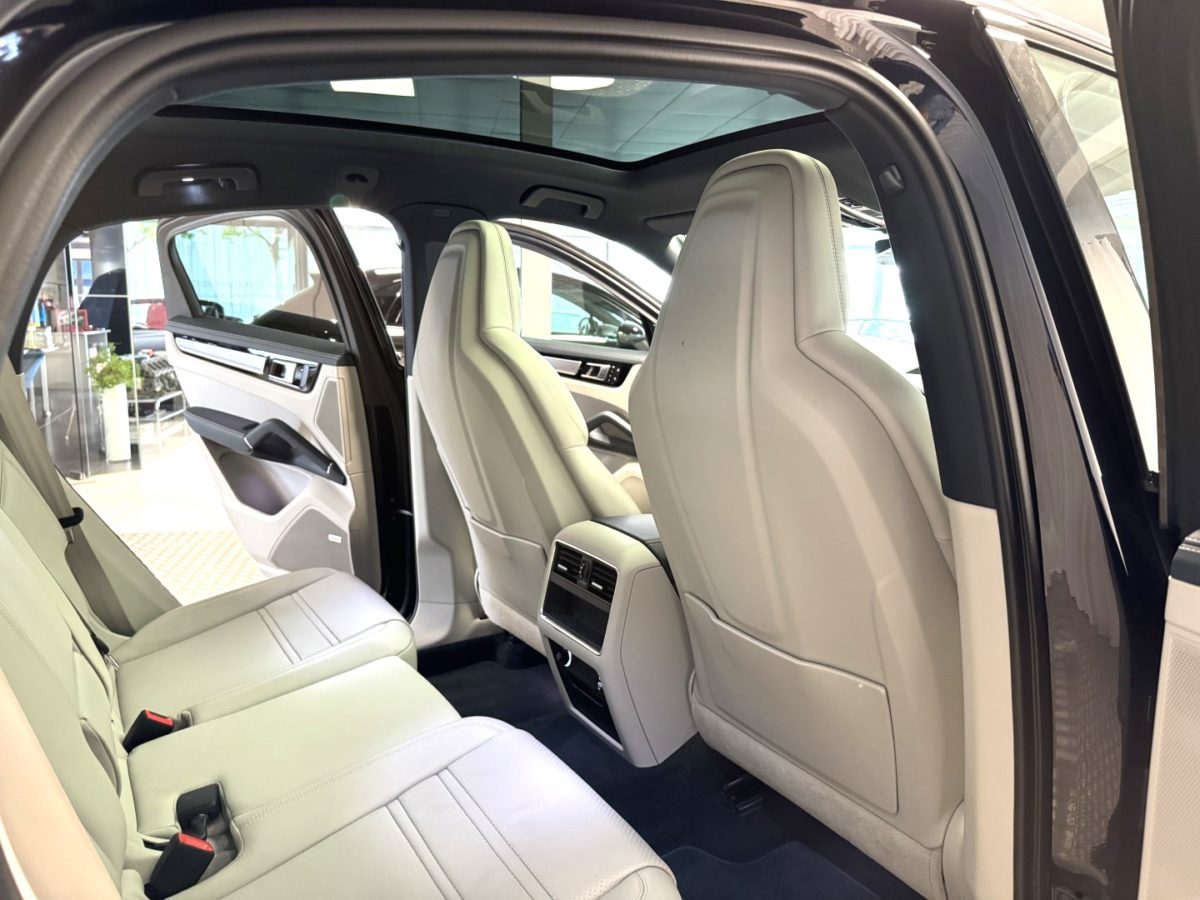 2023 PORSCHE CAYENNE COUPE E-HYBRID V6 3L0 462CV BVA PLATINUM EDITION