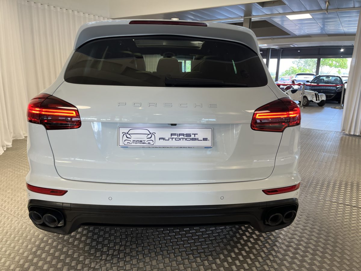Porsche Cayenne 3.0L 262CH DIESEL PLATINUM EDITION