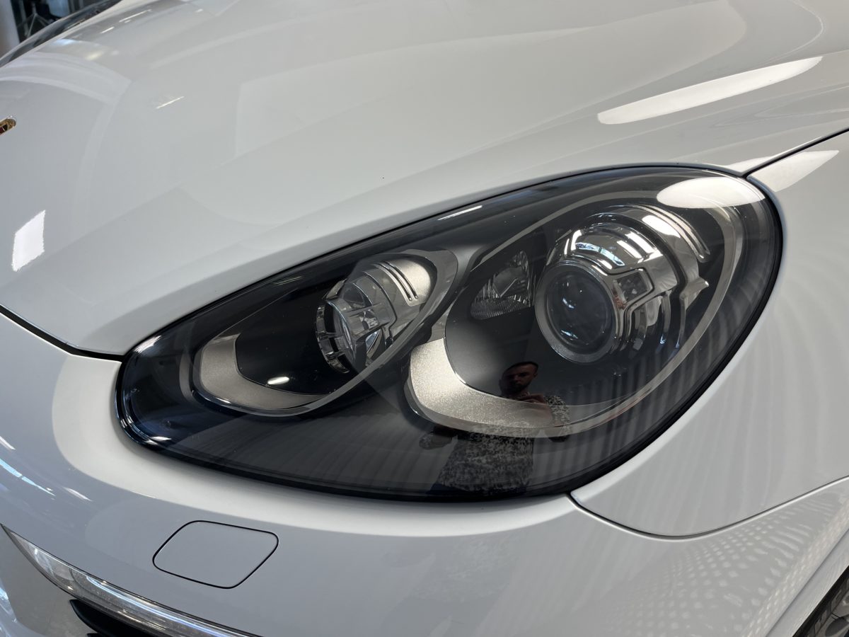 Porsche Cayenne 3.0L 262CH DIESEL PLATINUM EDITION