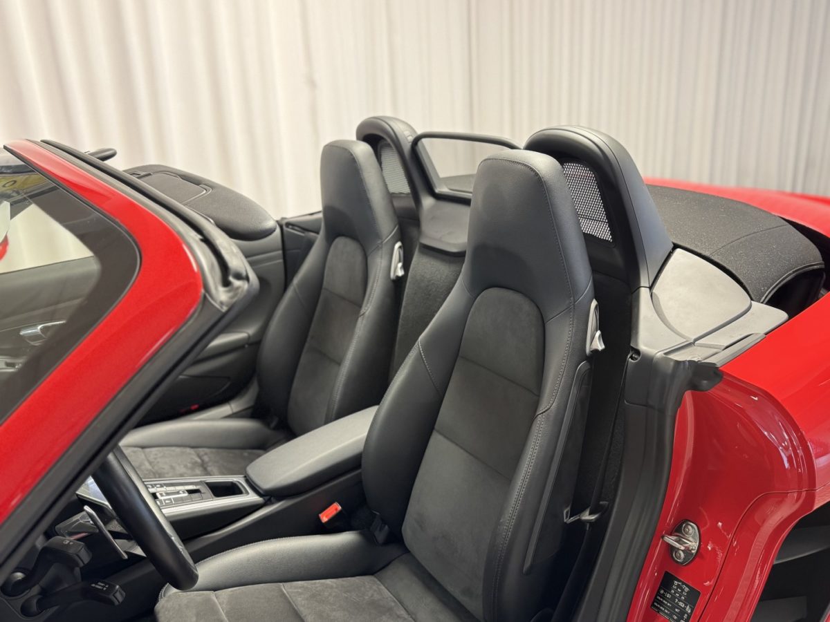 2017 PORSCHE BOXSTER 718 2L0 300CV PDK