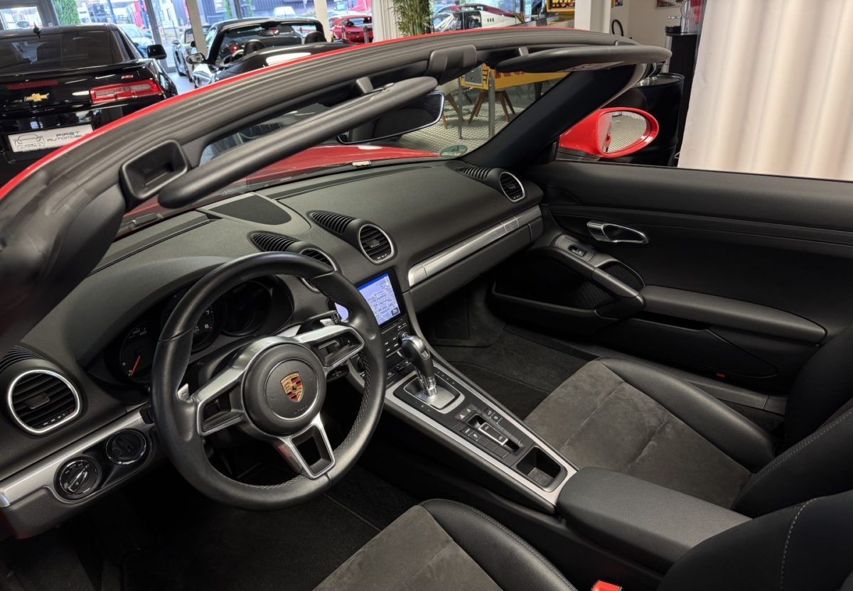 2017 PORSCHE BOXSTER 718 2L0 300CV PDK