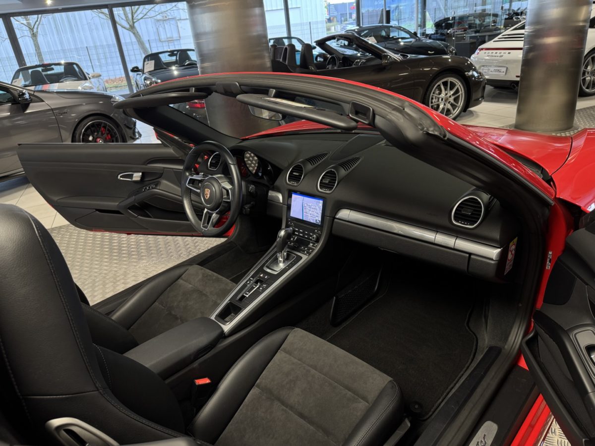 2017 PORSCHE BOXSTER 718 2L0 300CV PDK