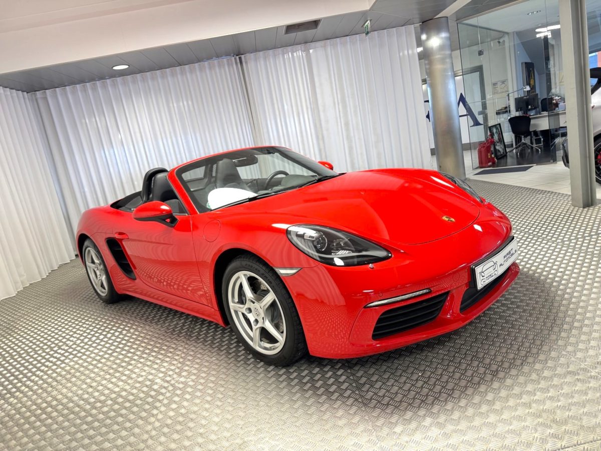 2017 PORSCHE BOXSTER 718 2L0 300CV PDK
