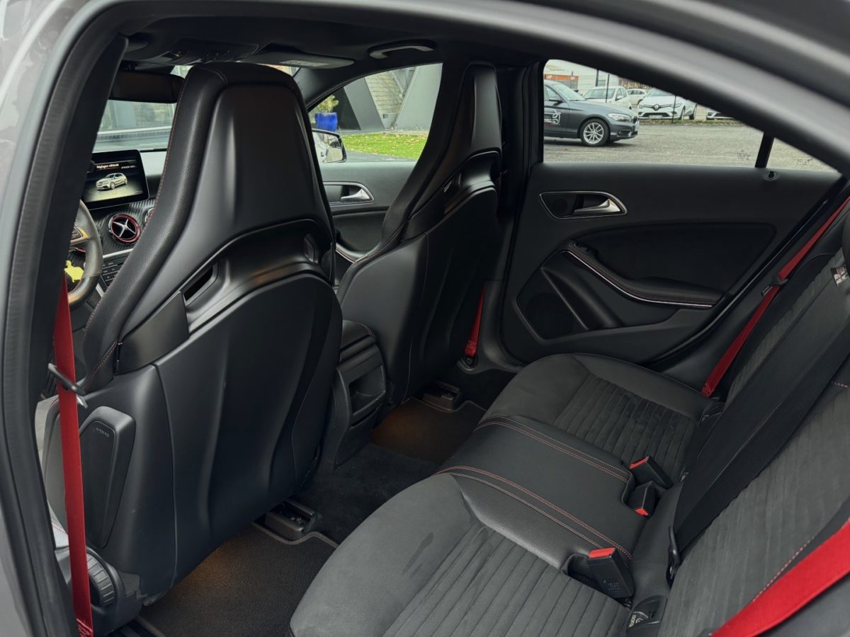 2016 MERCEDES A45 Phase 2 AMG 4MATIC 7G-DCT 381 cv Boîte auto Pack Aero