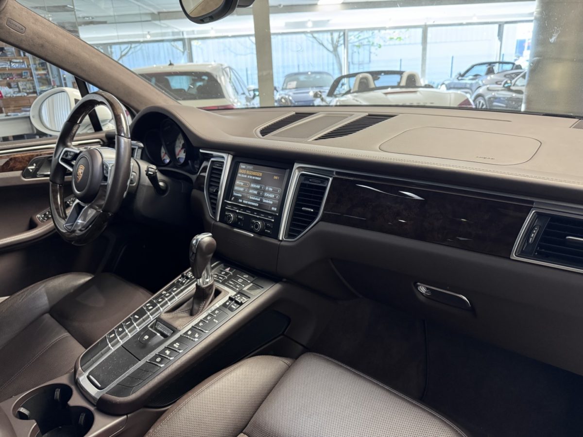 2015 PORSCHE MACAN TURBO 3.6 V6 400 CH PDK