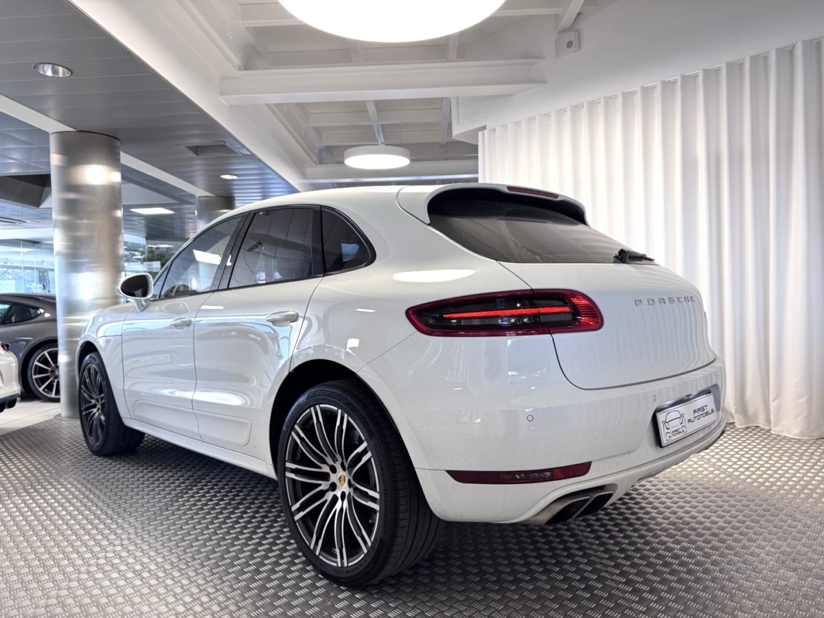 2015 PORSCHE MACAN TURBO 3.6 V6 400 CH PDK