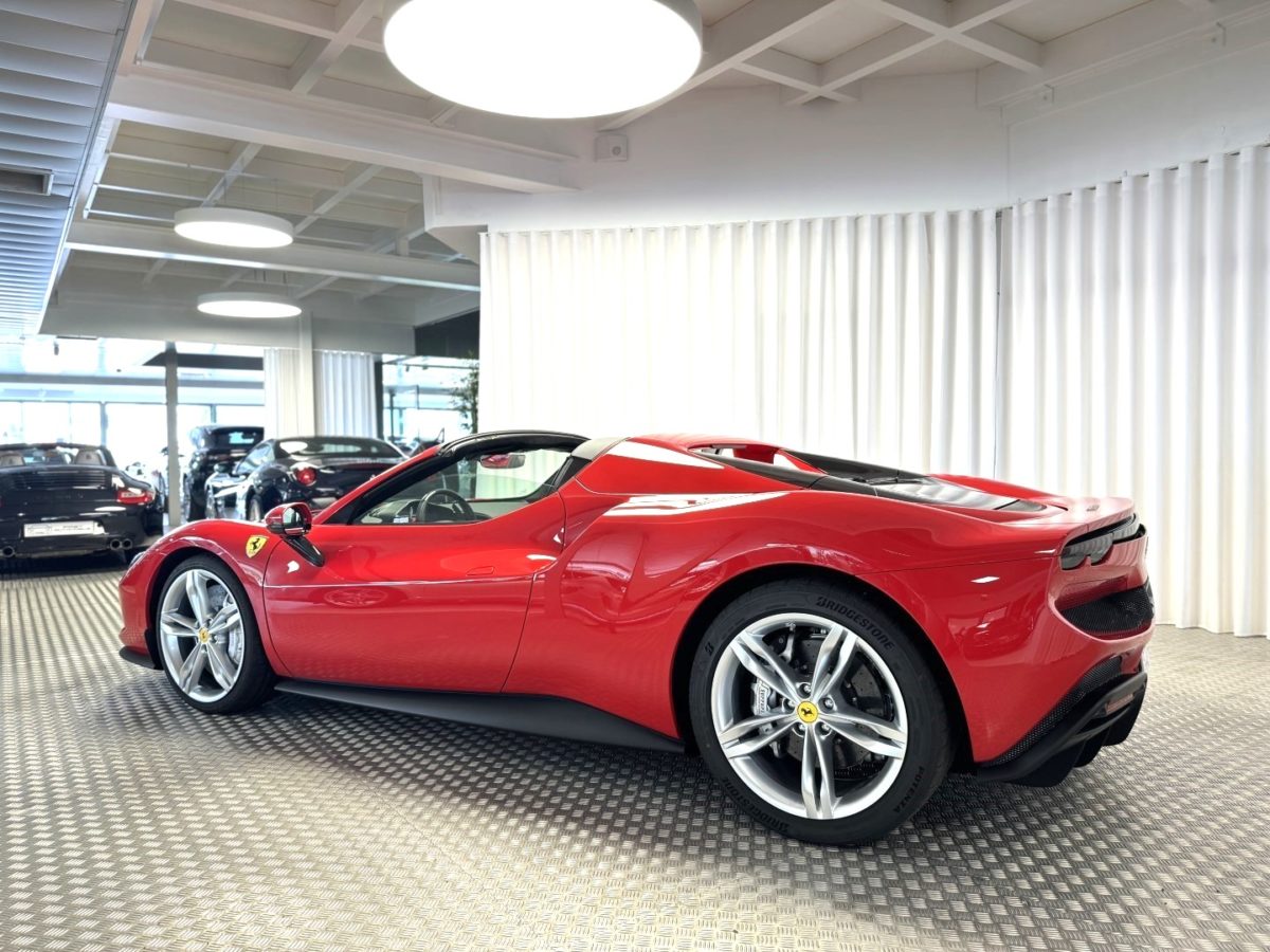 2023 FERRARI 296 GTS 3L0 V6 830CV Hybride