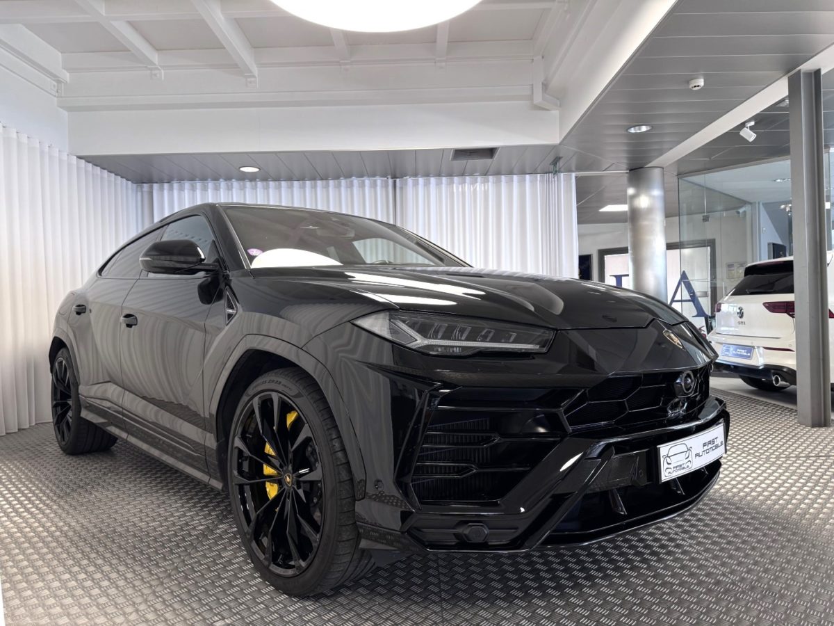 2022 LAMBORGHINI URUS 4L0 V8 650CV BVA8 RACING AKRAPOVIC