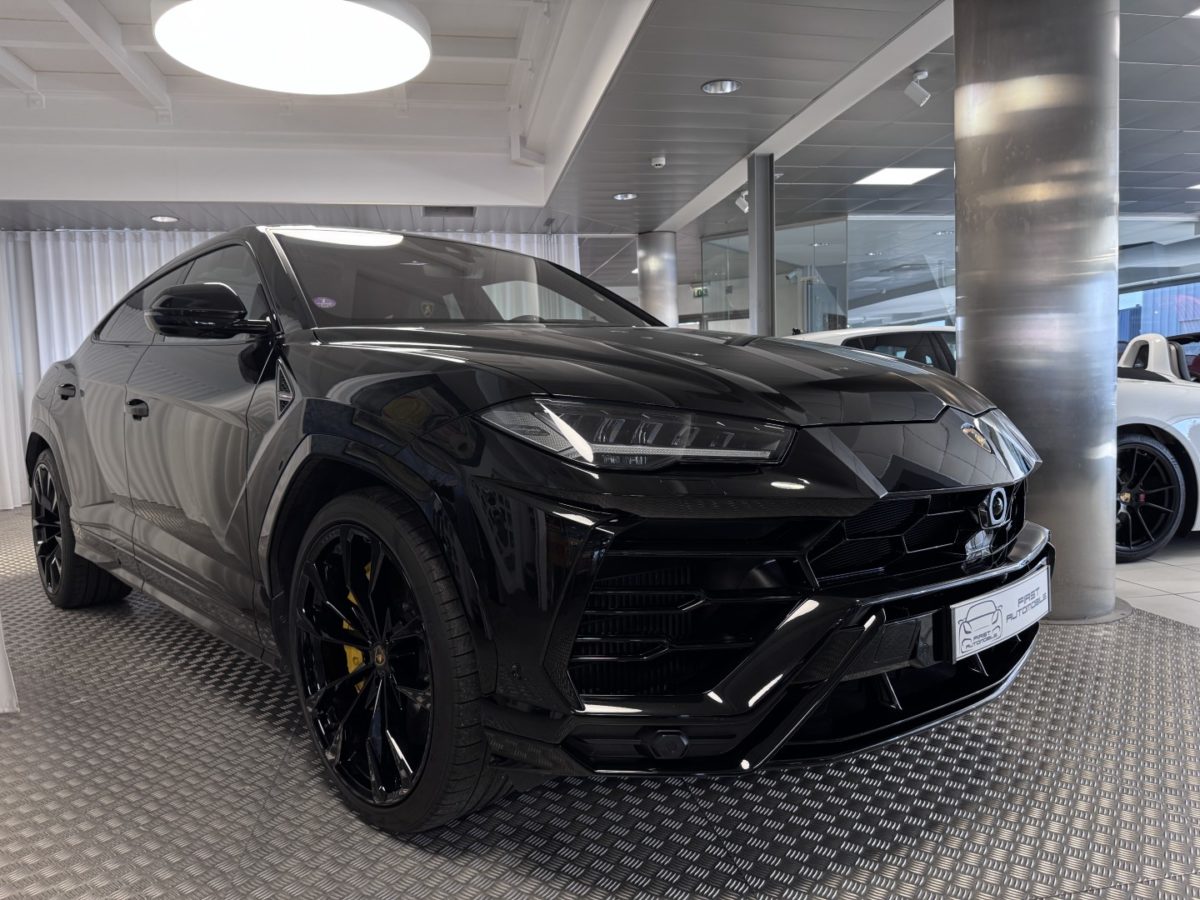 2022 LAMBORGHINI URUS 4L0 V8 650CV BVA8 RACING AKRAPOVIC