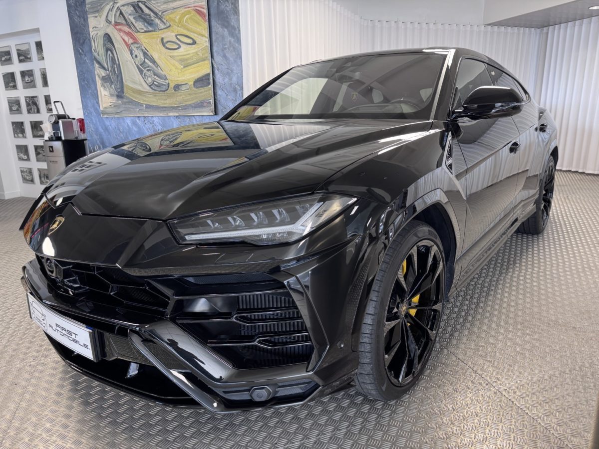 2022 LAMBORGHINI URUS 4L0 V8 650CV BVA8 RACING AKRAPOVIC
