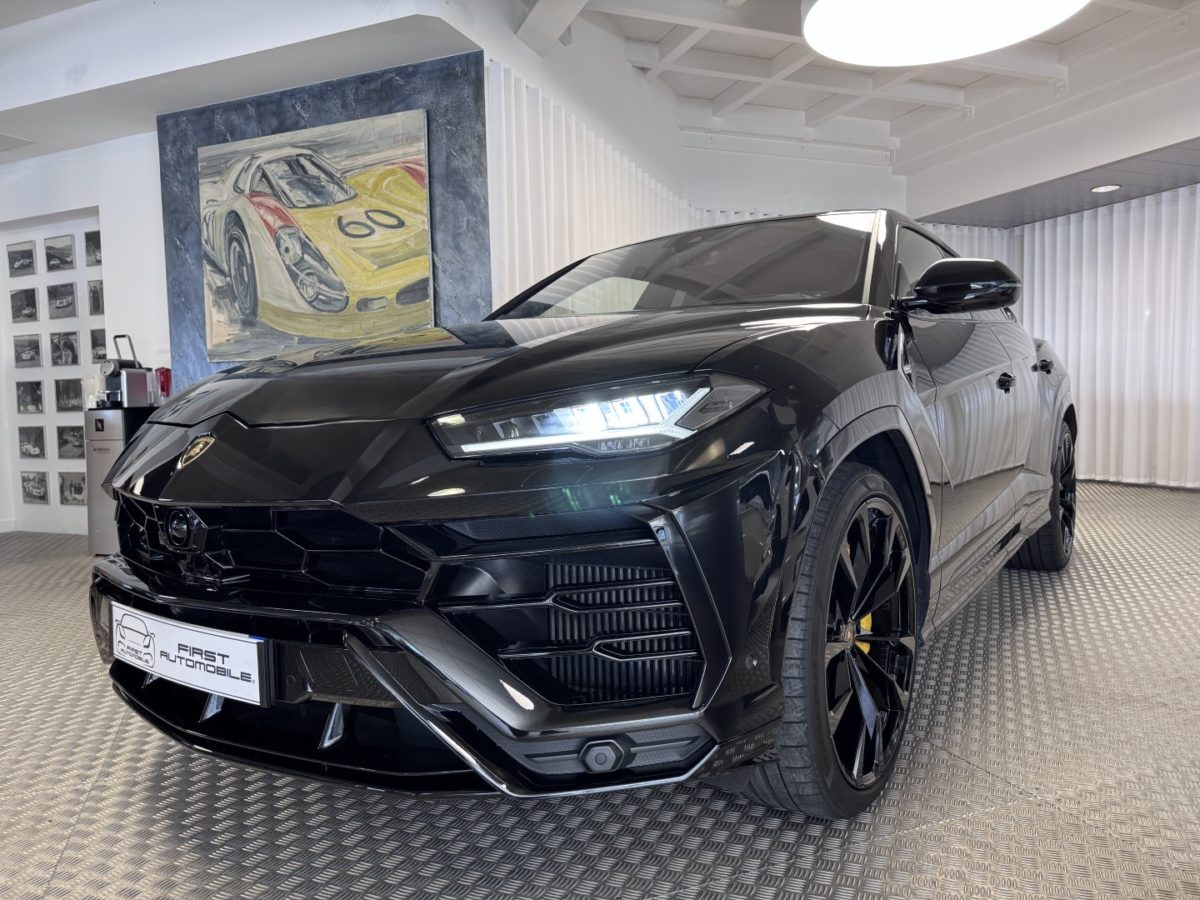 2022 LAMBORGHINI URUS 4L0 V8 650CV BVA8 RACING AKRAPOVIC