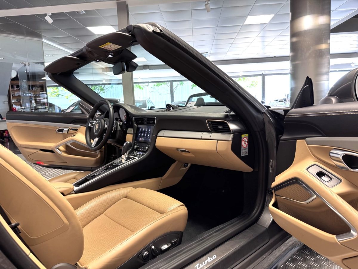 2016 PORSCHE 991 TURBO CABRIOLET PHASE 2 PDK 3.8 Litres 540CV