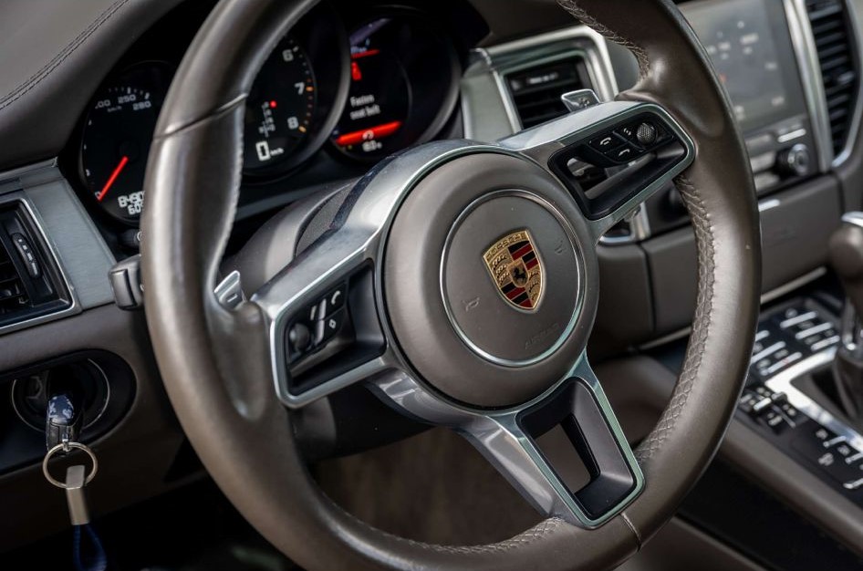 2017 PORSCHE MACAN GTS 3L0 V6 biturbo 360CV PDK