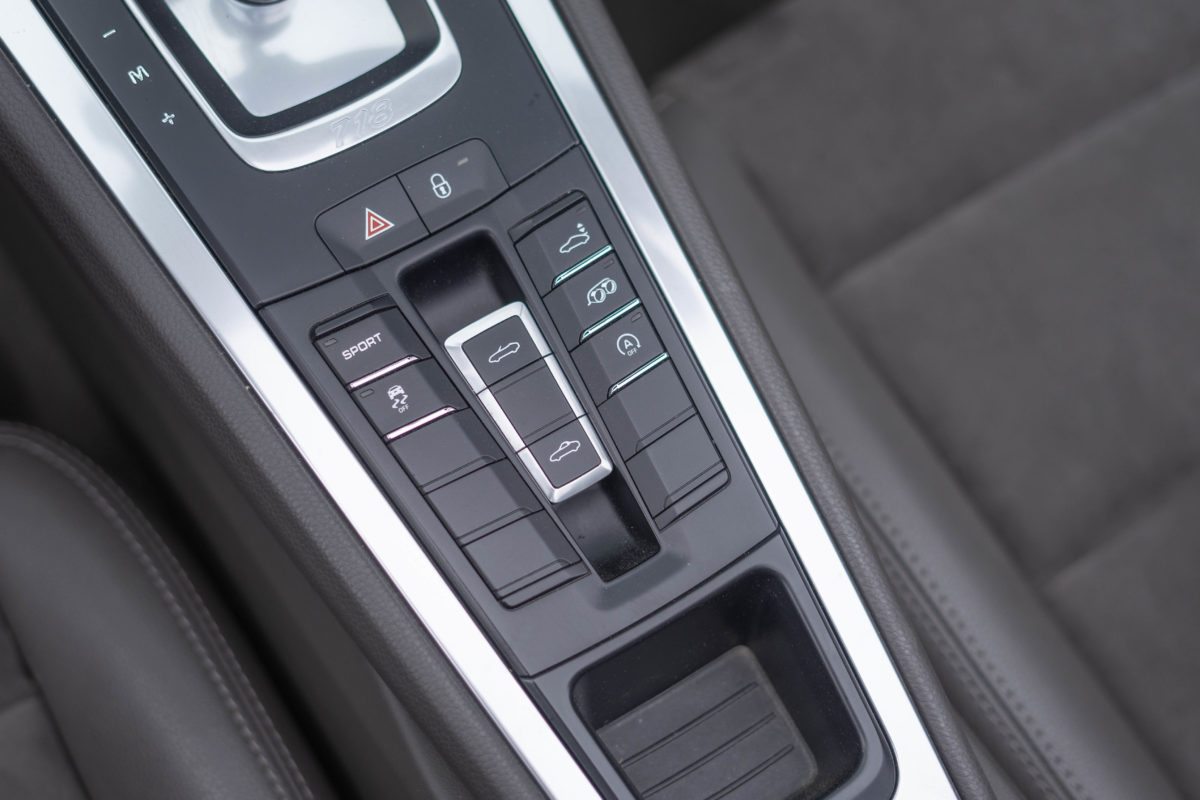 2017 PORSCHE BOXSTER 718 2L0 300CV PDK PSE