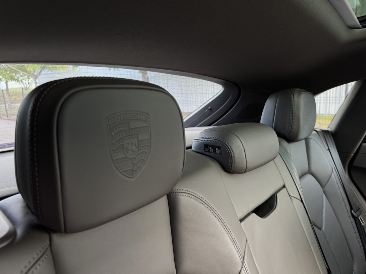 2017 PORSCHE MACAN GTS 3L0 V6 biturbo 360CV PDK