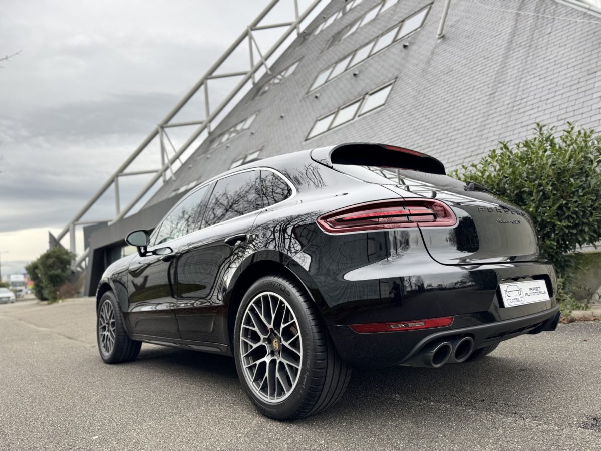 2017 PORSCHE MACAN GTS 3L0 V6 biturbo 360CV PDK