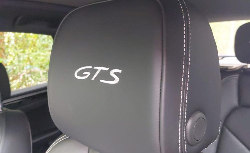 2018 PORSCHE MACAN GTS 3L0 V6 biturbo 360CV PDK