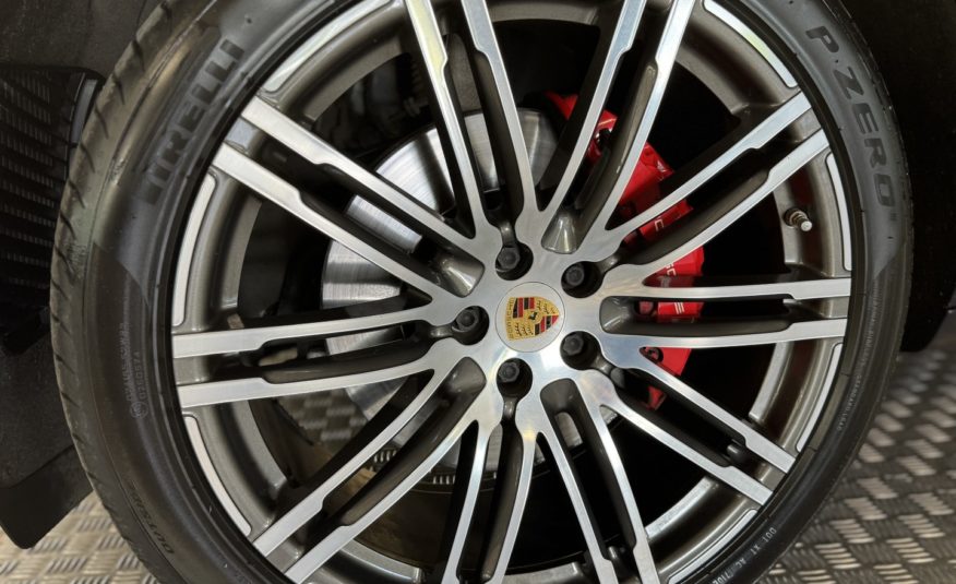 2018 PORSCHE MACAN GTS 3L0 V6 biturbo 360CV PDK