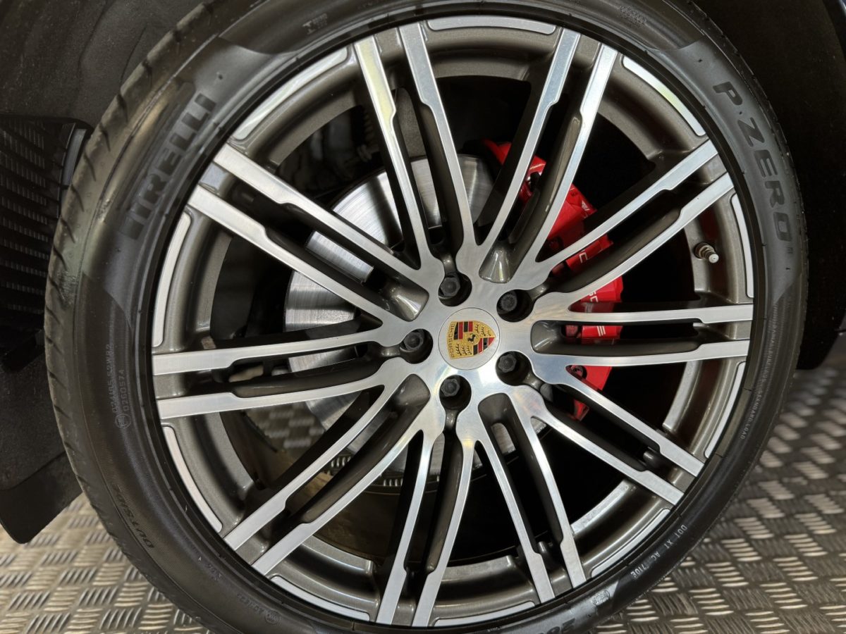 2018 PORSCHE MACAN GTS 3L0 V6 biturbo 360CV PDK