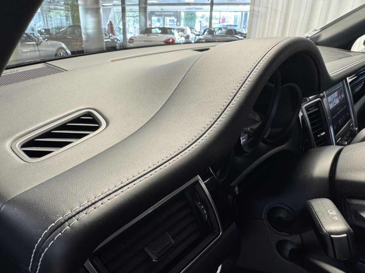 2018 PORSCHE MACAN GTS 3L0 V6 biturbo 360CV PDK