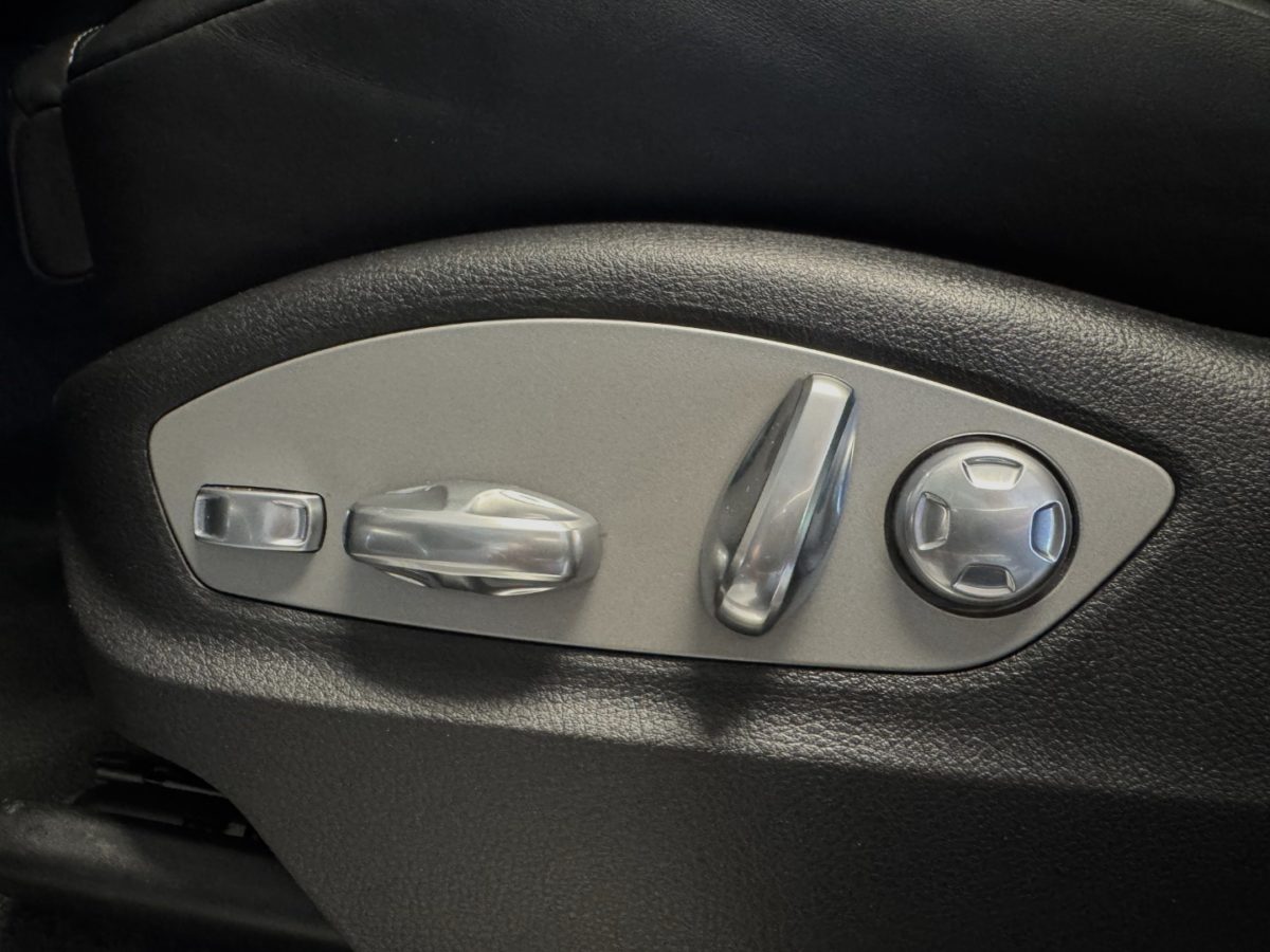 2018 PORSCHE MACAN GTS 3L0 V6 biturbo 360CV PDK