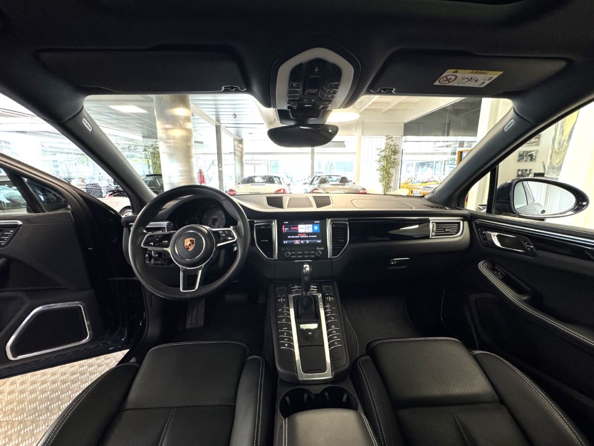 2018 PORSCHE MACAN GTS 3L0 V6 biturbo 360CV PDK