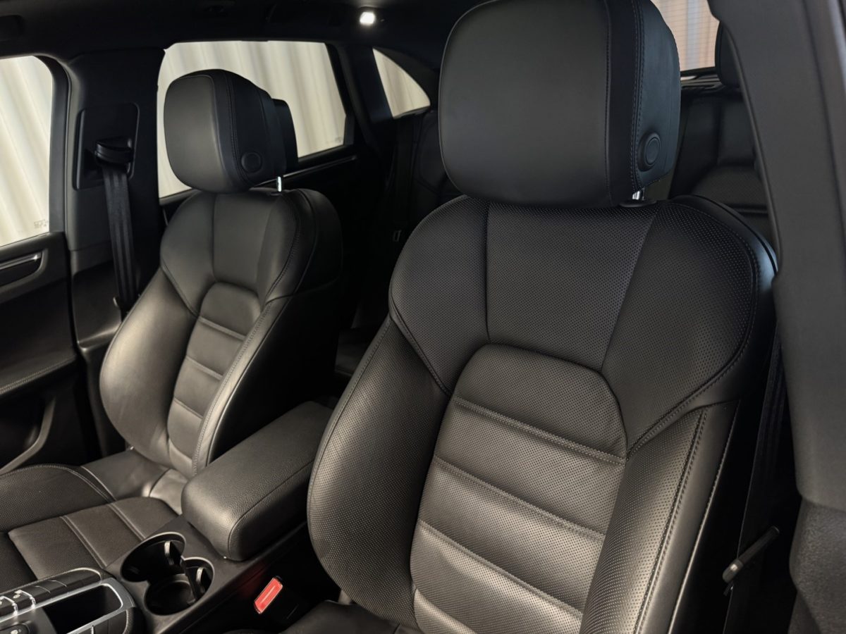 2019 PORSCHE MACAN 2.0 Litres turbo PHASE 2 245CV PDK