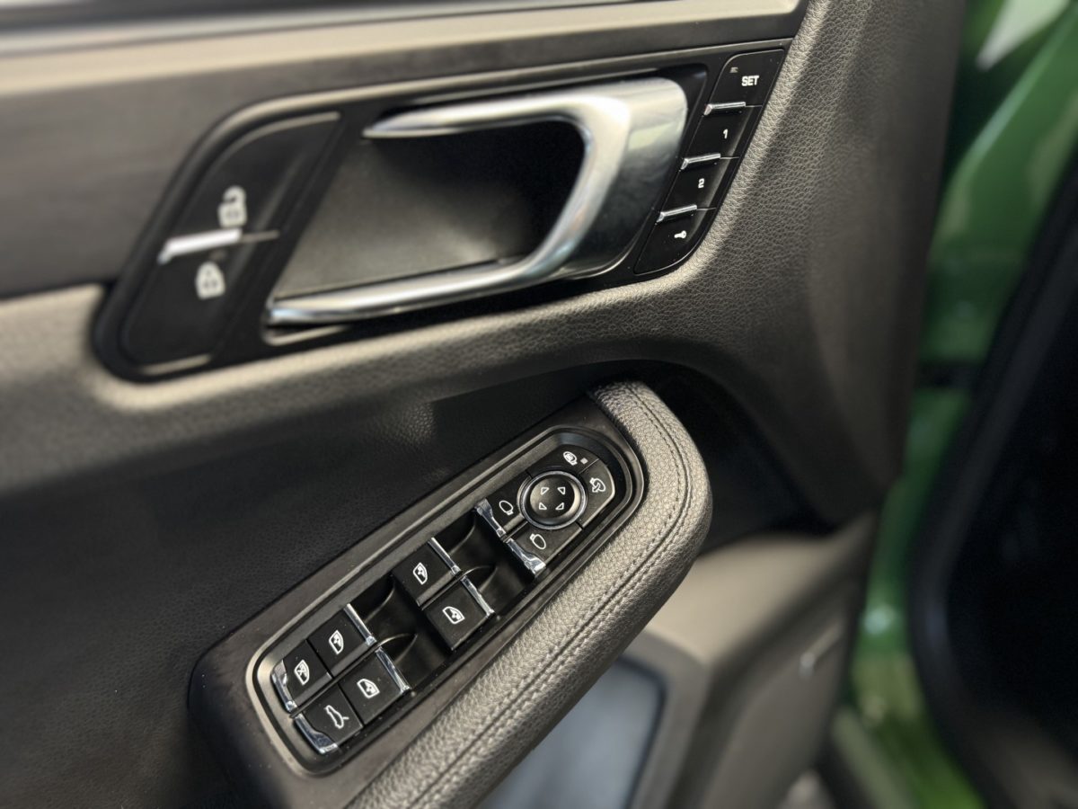 2019 PORSCHE MACAN 2.0 Litres turbo PHASE 2 245CV PDK