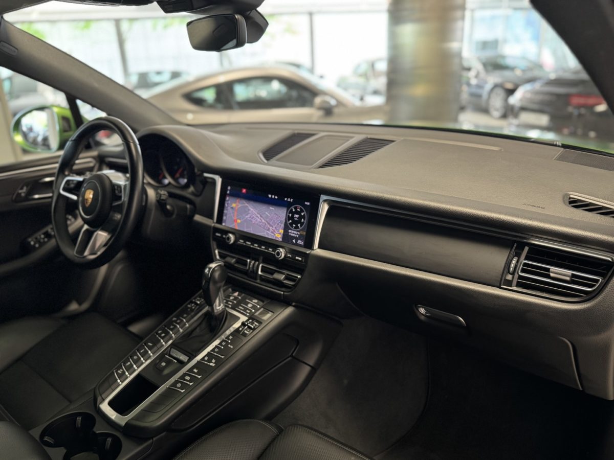 2019 PORSCHE MACAN 2.0 Litres turbo PHASE 2 245CV PDK