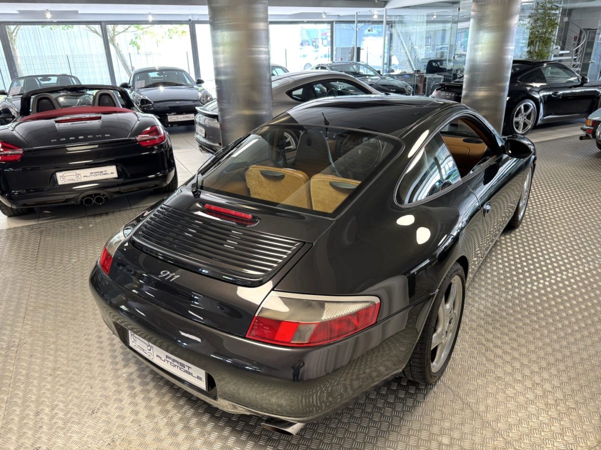 2000 PORSCHE 996 MILLENIUM CARRERA 4 3L4 300CV BV6