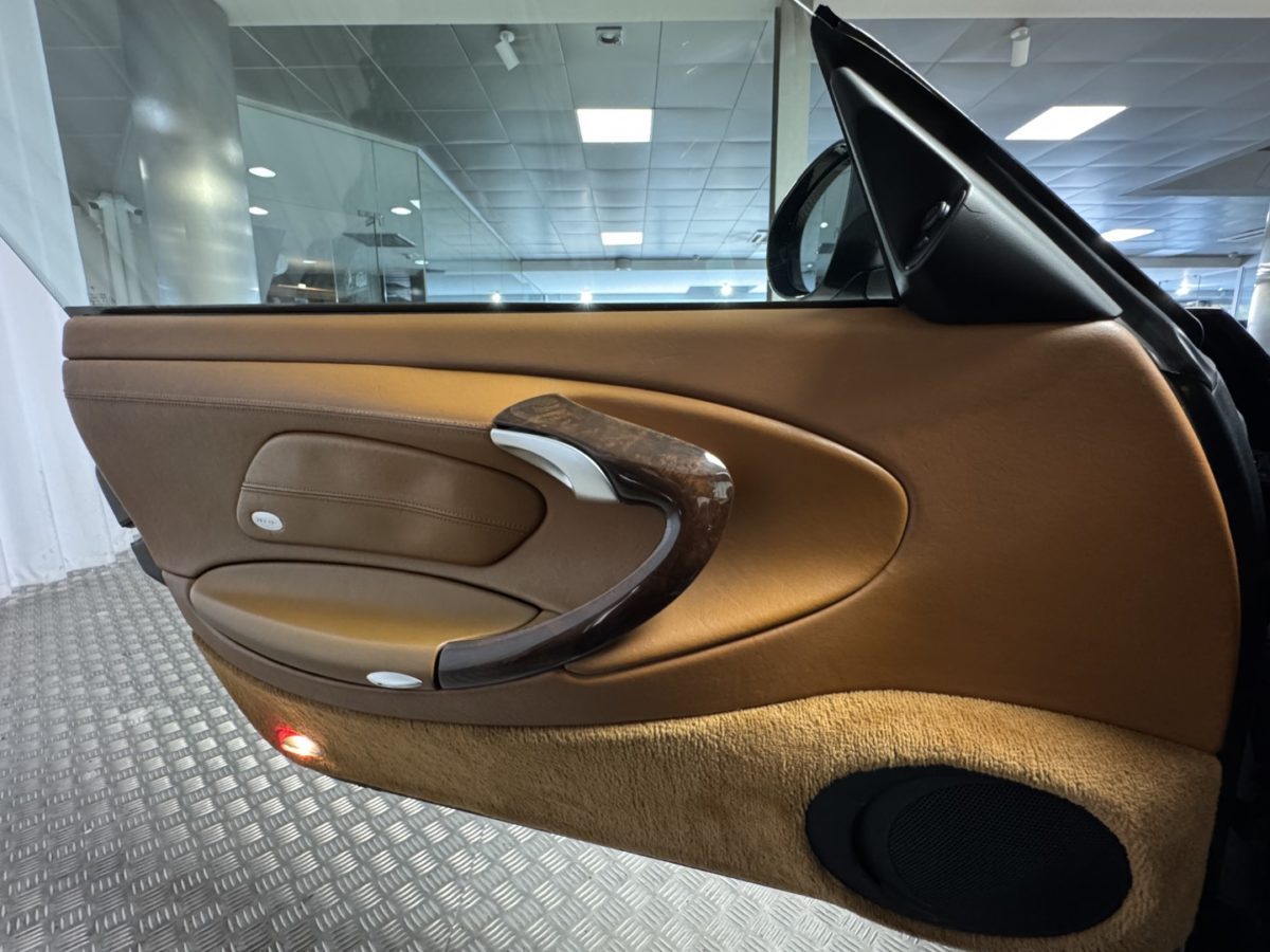 2000 PORSCHE 996 MILLENIUM CARRERA 4 3L4 300CV BV6