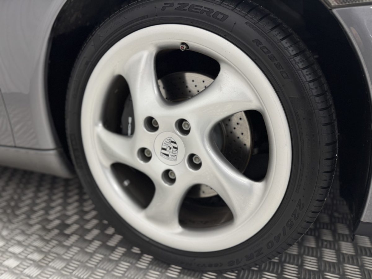 2001 PORSCHE 996 CARRERA 3L4 300CV BV6