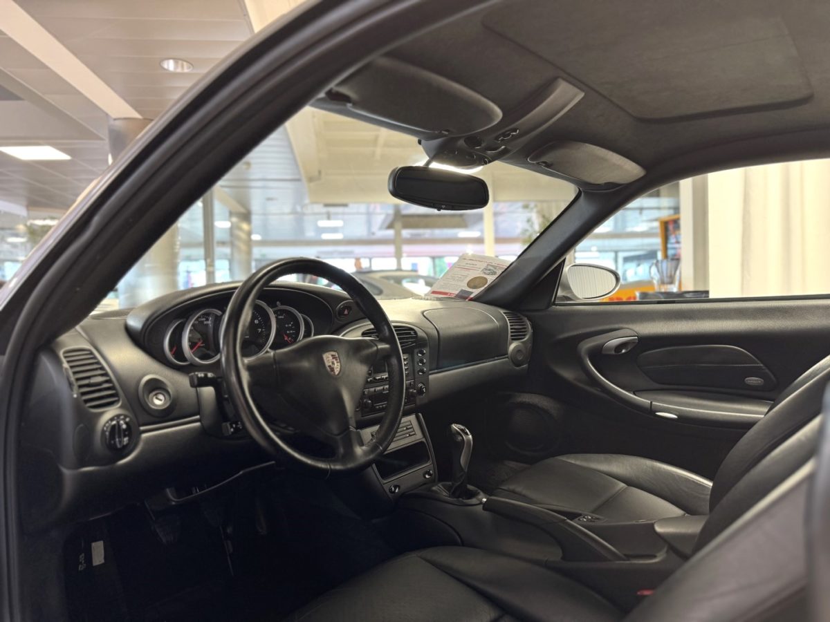 2001 PORSCHE 996 CARRERA 3L4 300CV BV6