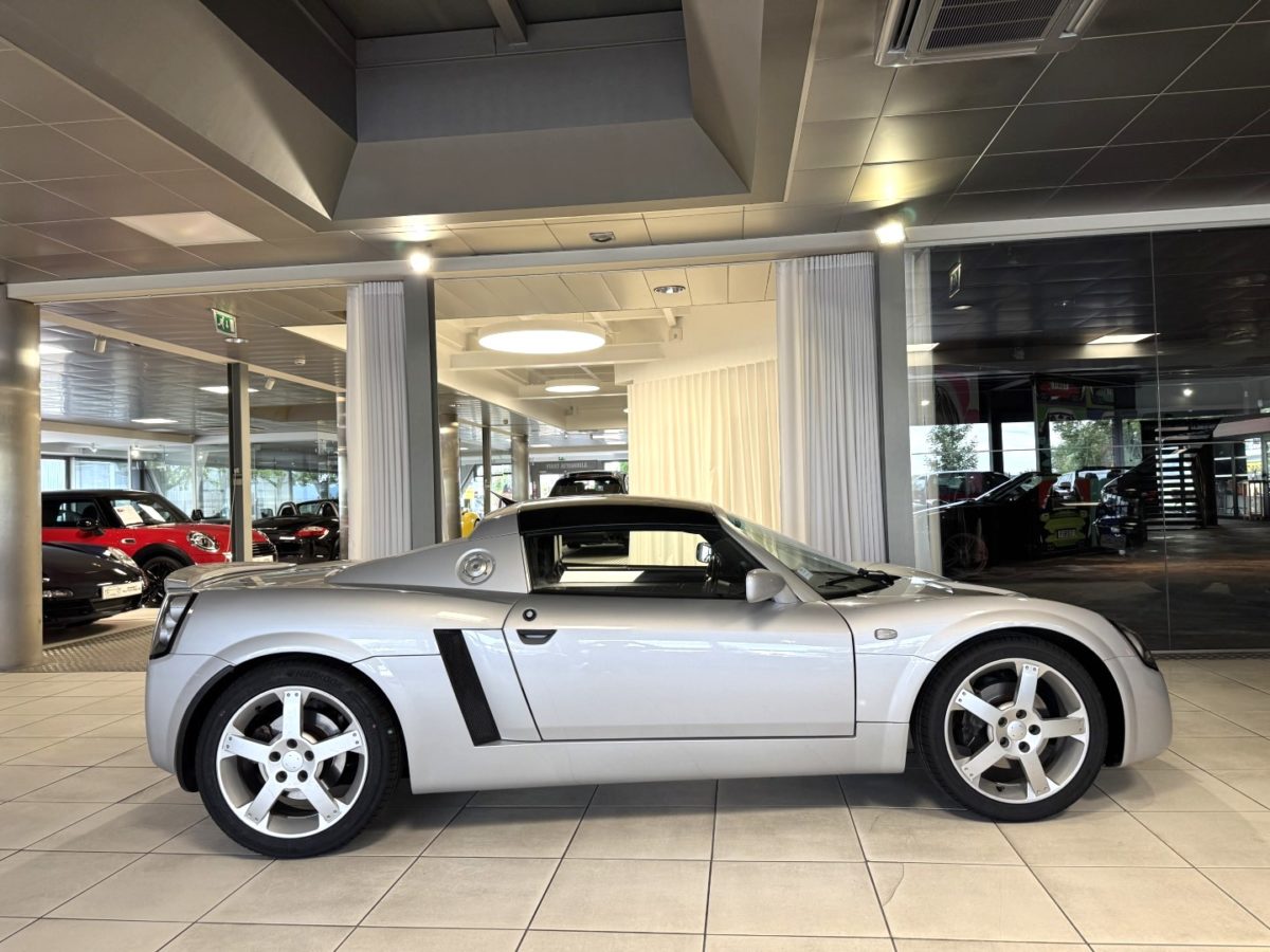 2002 OPEL SPEEDSTER 2L2 16V 147CV