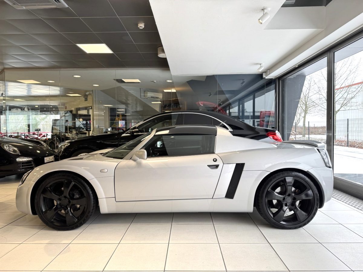 2002 OPEL SPEEDSTER 2L2 16V 147CV