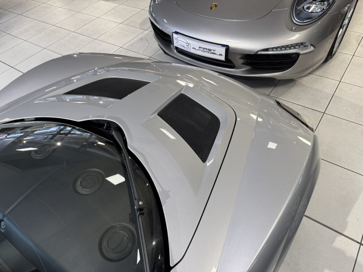 2002 OPEL SPEEDSTER 2L2 16V 147CV