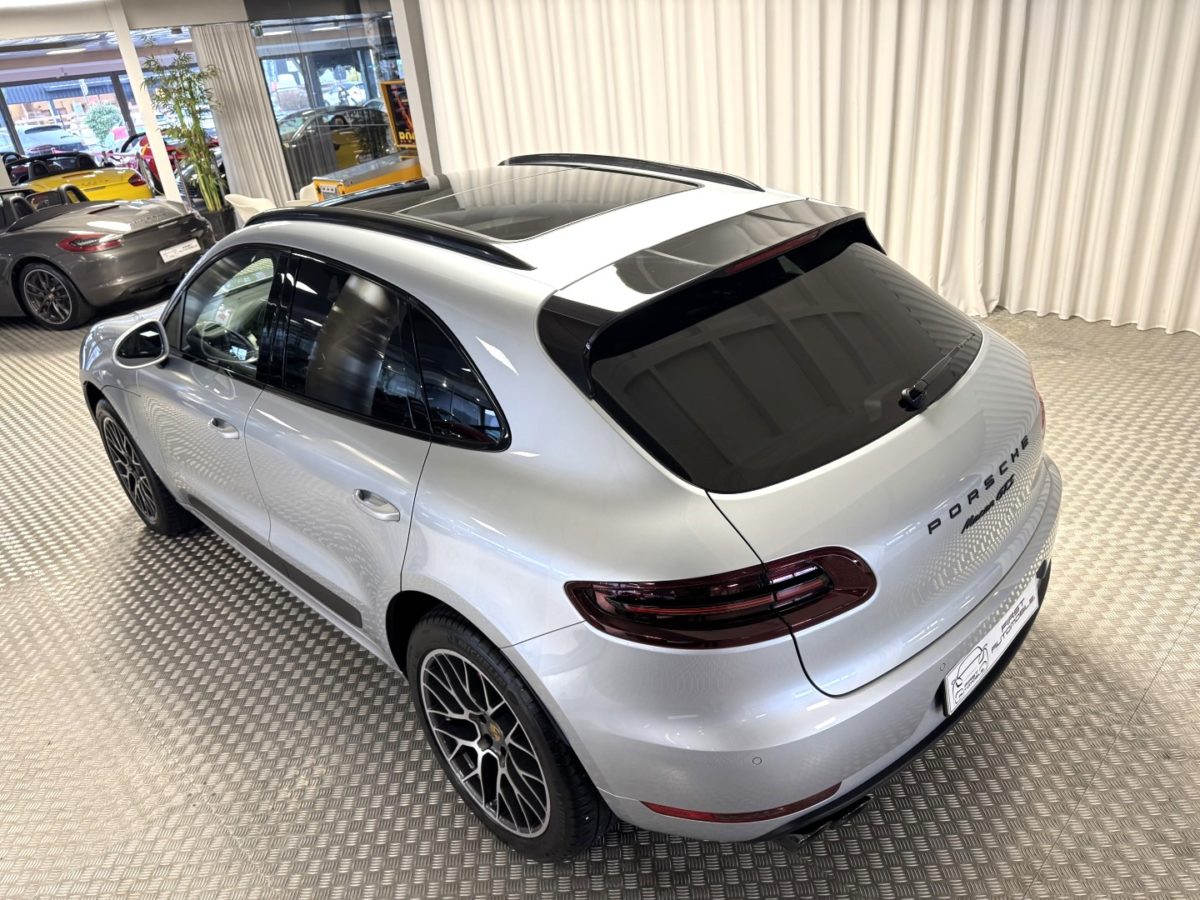 2018 PORSCHE MACAN GTS 3L0 V6 biturbo 360CV PDK