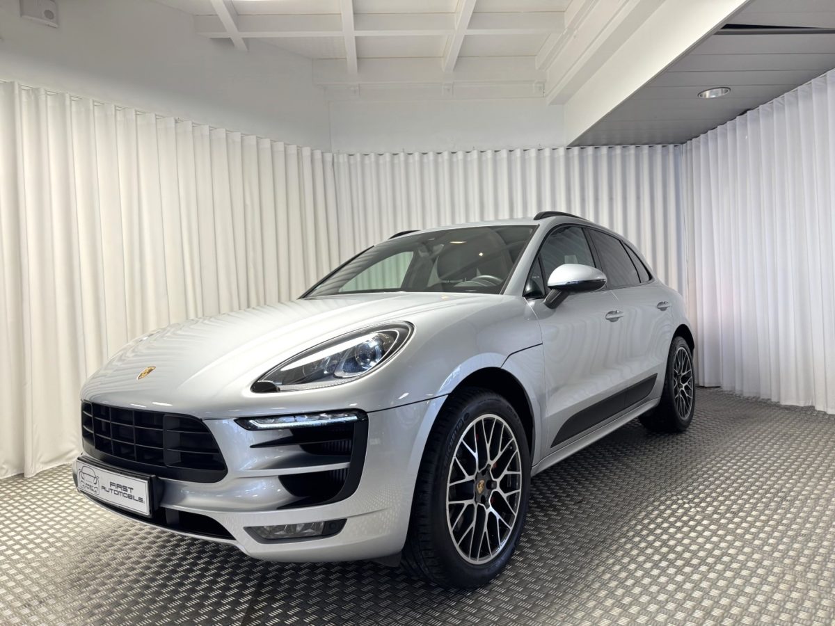2018 PORSCHE MACAN GTS 3L0 V6 biturbo 360CV PDK