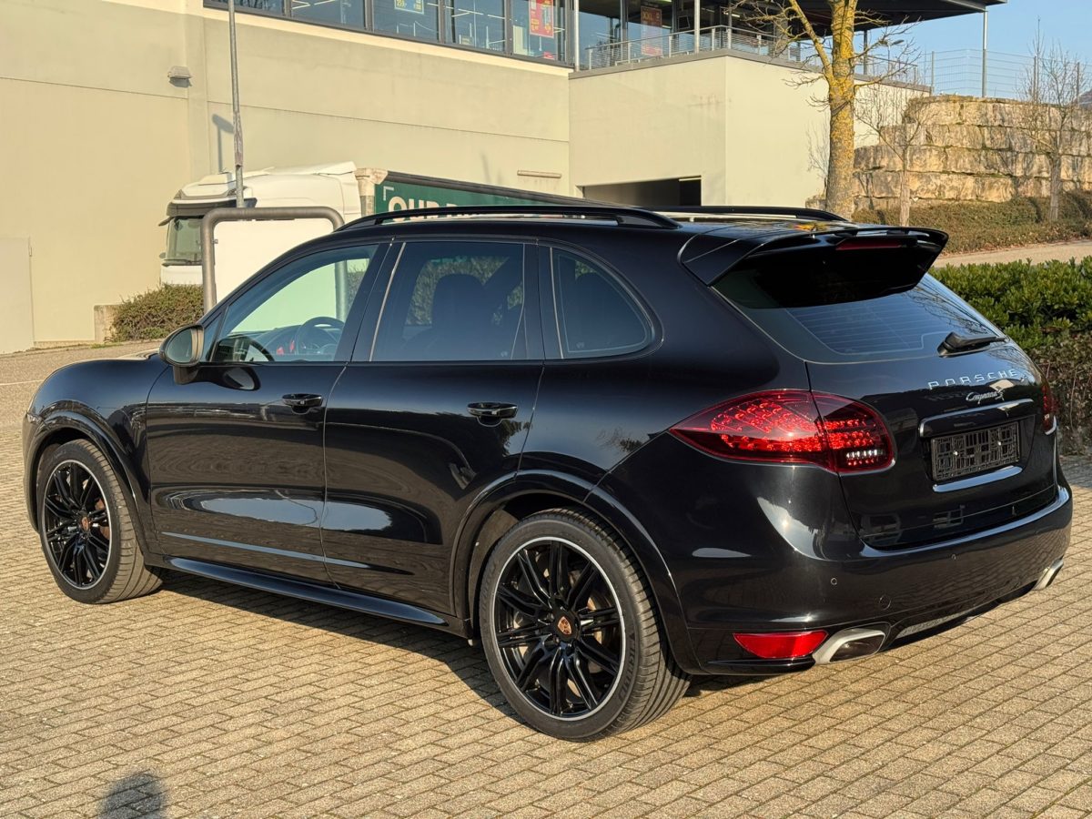 2013 PORSCHE CAYENNE V8 4.2L DIESEL 382CV