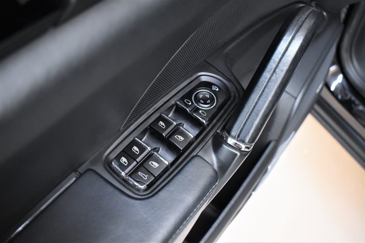 2014 PORSCHE CAYENNE S V8 TIPTRONIC