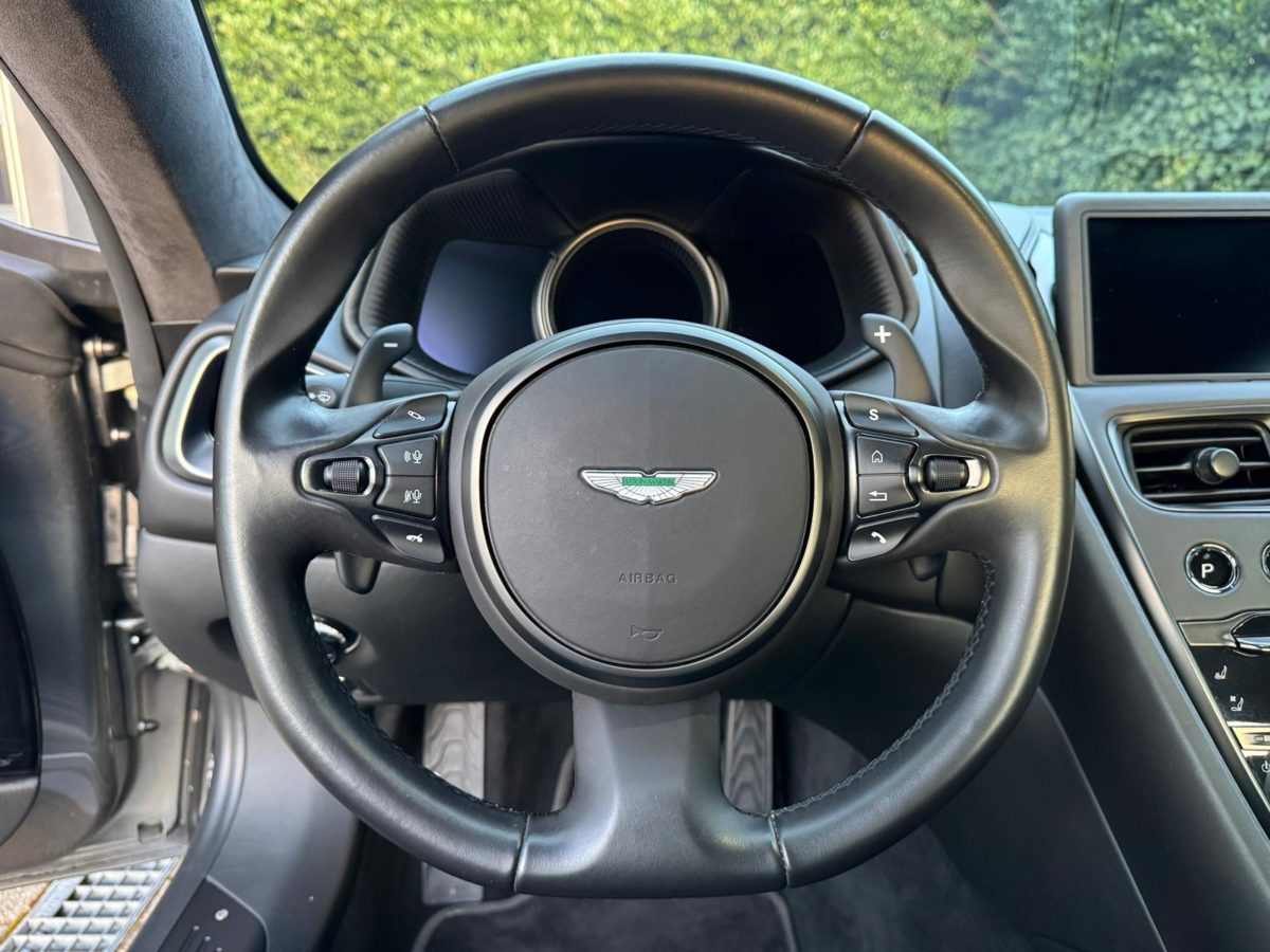 2019 ASTON MARTIN DB11 4L0 COUPE V8 510CV BVA8