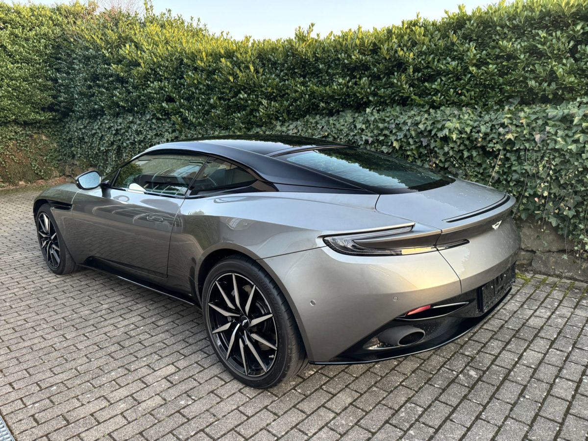 2019 ASTON MARTIN DB11 4L0 COUPE V8 510CV BVA8