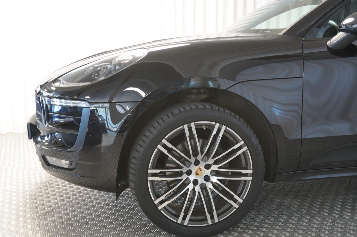 2017 PORSCHE MACAN 2.0 Litres turbo 252CV PDK